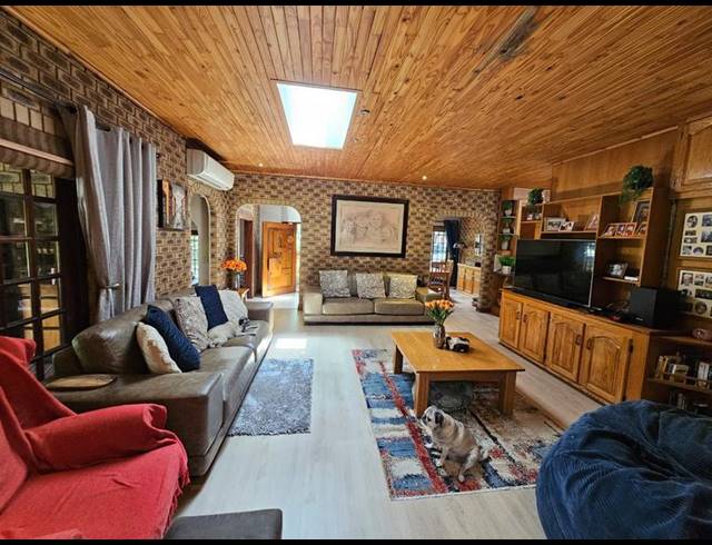 5 BEDROOM HOUSE FOR SALE IN BLUE GILL